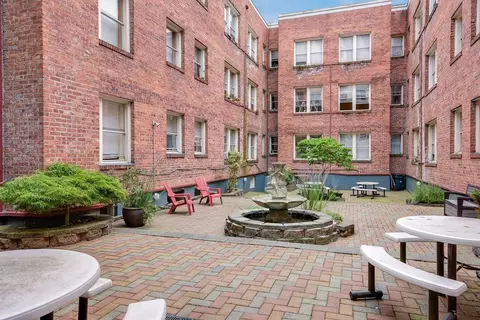 151 11th Ave, Seattle, WA 98122