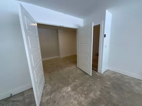 E 5th St, Fayetteville, AR 72701