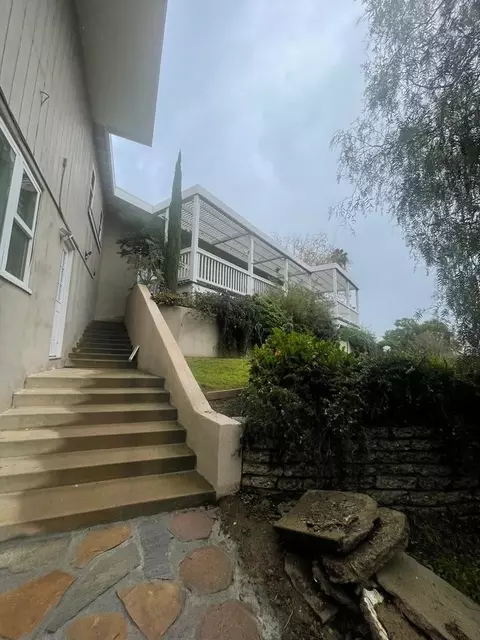 714 Oceanview Dr, Fullerton, CA 92832 photo 2
