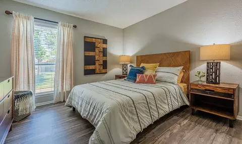 2121 Apartments, Arlington, TX 76011