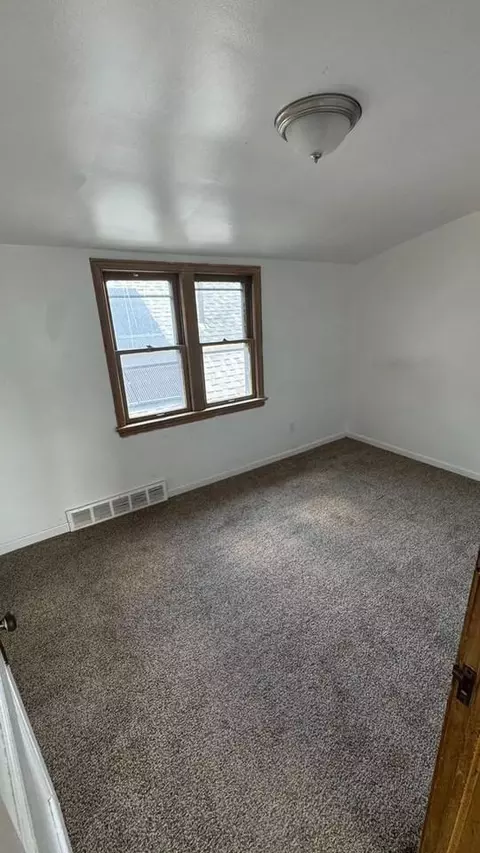 3542 W 119th St, Cleveland, OH 44111