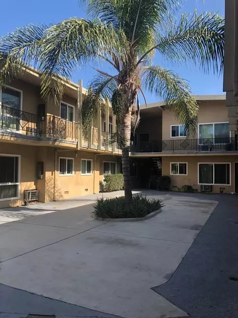 1027 S Atlantic Blvd, Alhambra, CA 91803