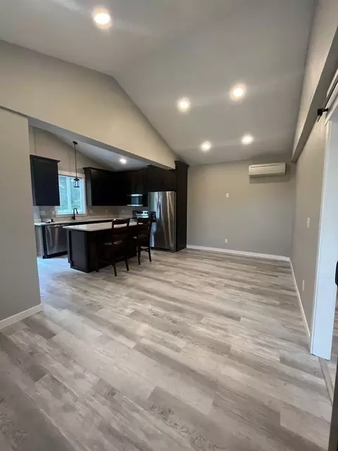 1625 River Loop 1, Eugene, OR 97404 photo 10
