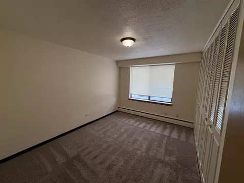 2233 N Summit Ave, Milwaukee, WI 53202 photo 28