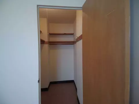 2233 N Summit Ave, Milwaukee, WI 53202 photo 6