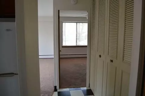 2233 N Summit Ave, Milwaukee, WI 53202 photo 13