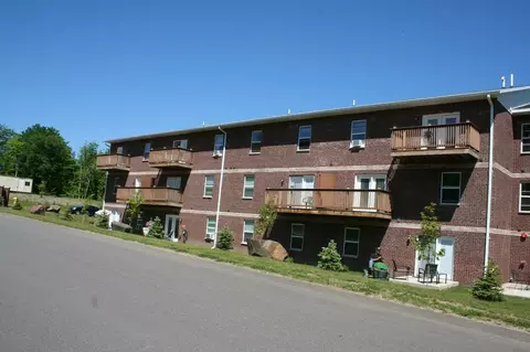 2722 Scenic Dr, Marquette, MI 49855