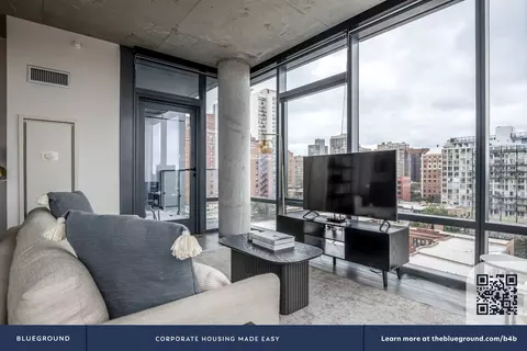 450 W Belmont Ave, Chicago, IL 60657 photo 5