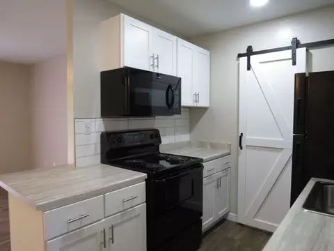 201 N Wilmot Rd, Tucson, AZ 85711