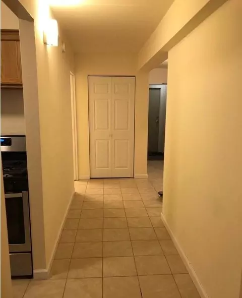 6821 N Sheridan Rd, Chicago, IL 60626