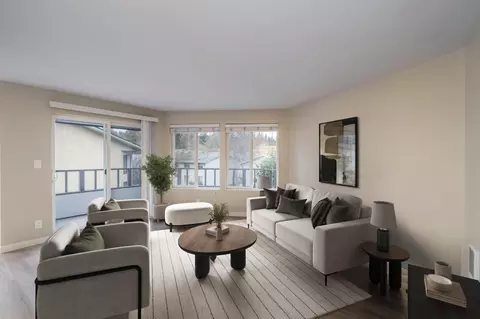 3030 NE 143rd St, Seattle, WA 98125