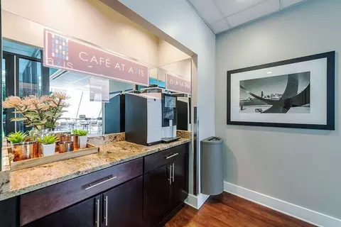 441 Erie St, Chicago, IL 60611 photo 24