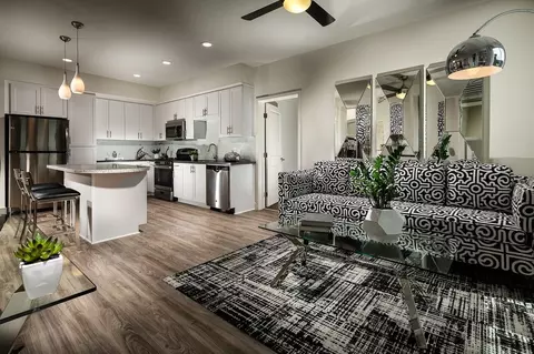 418 N Main St, Corona, CA 92878 photo 15