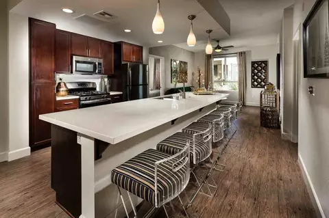 418 N Main St, Corona, CA 92878 photo 9