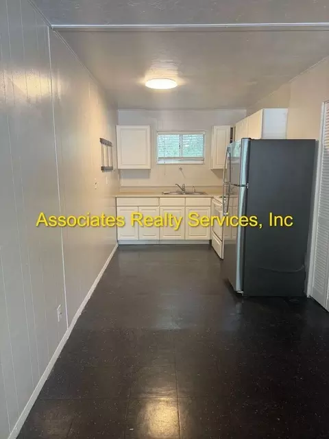 510 SE 8th St, Gainesville, FL 32601