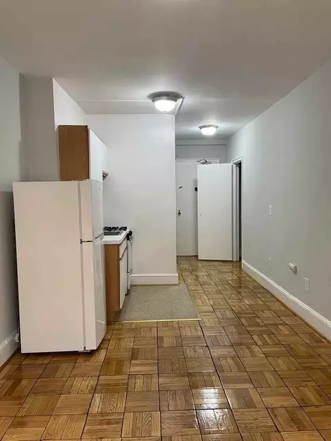 2501 Q St NW, Washington, DC 20007
