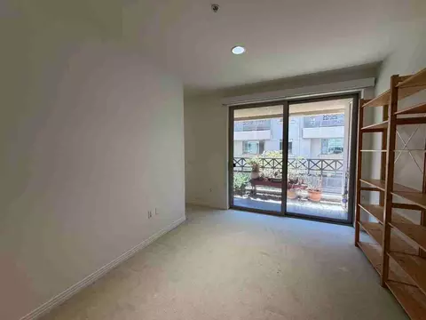 931 E Walnut St, Pasadena, CA 91106 photo 9