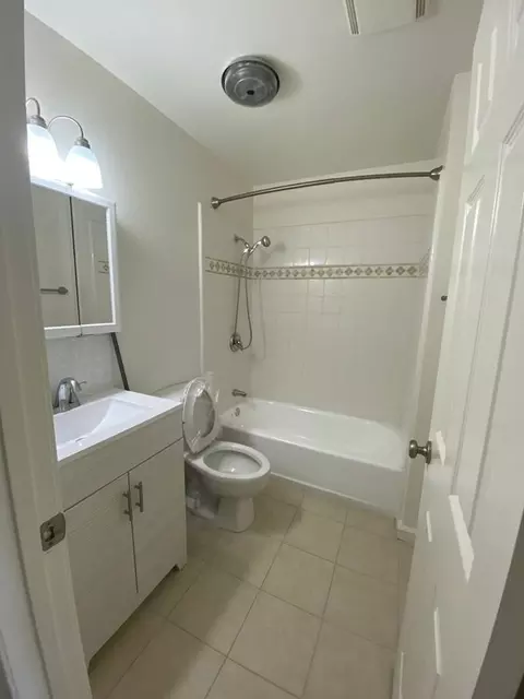 192 E Port Hueneme Rd, Port Hueneme, CA 93041