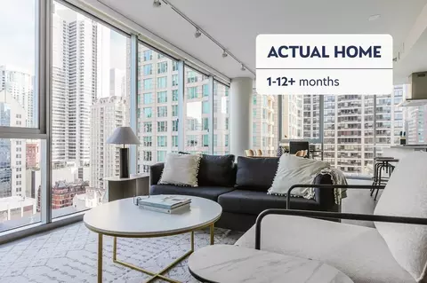 8 E Huron St, Chicago, IL 60611