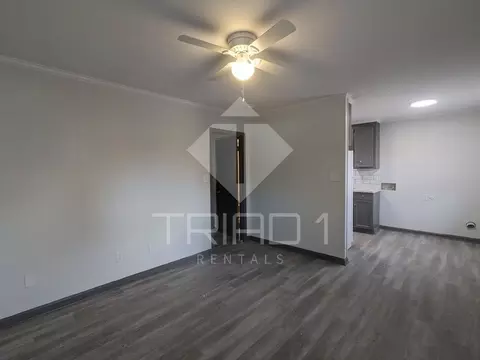 804 Meadow Ridge Ct, Winston Salem, NC 27107