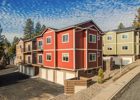 2058 NW Monterey Pines Dr, Bend, OR 97703