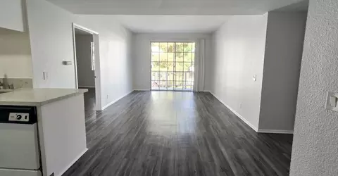 685 Kelton Ave, Los Angeles, CA 90024
