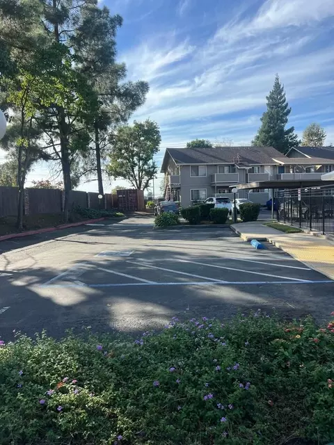 7101 Gerber Rd, Sacramento, CA 95828