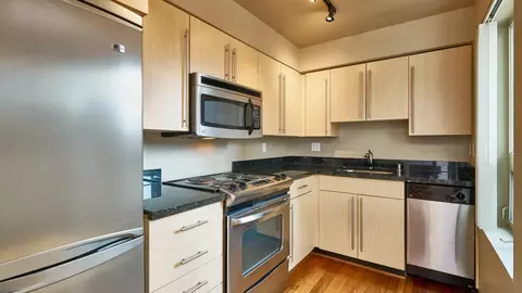 2312 3rd Ave, Seattle, WA 98121 photo 43