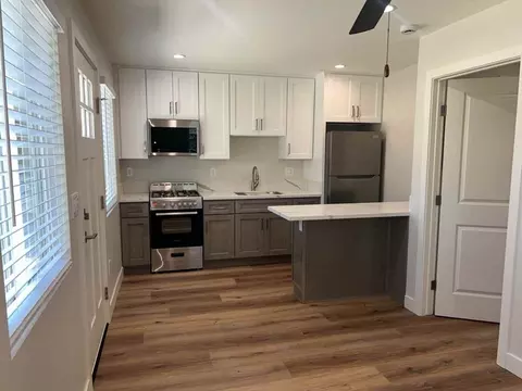 1209 N Cordova St, Burbank, CA 91505 photo 9