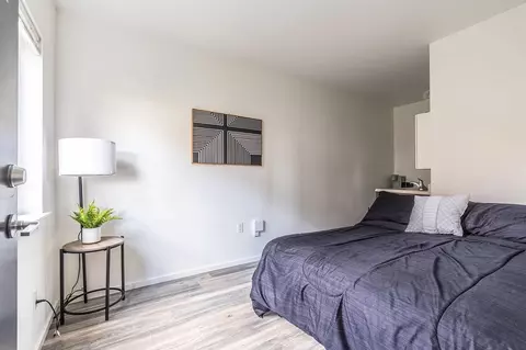 116 13th Ave E, Seattle, WA 98102