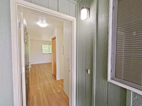 780 S 2nd St, Harrisburg, OR 97446