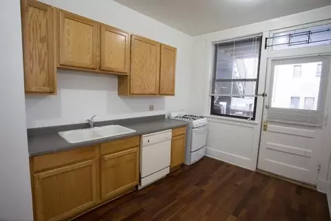 5237 S Kenwood Ave, Chicago, IL 60615