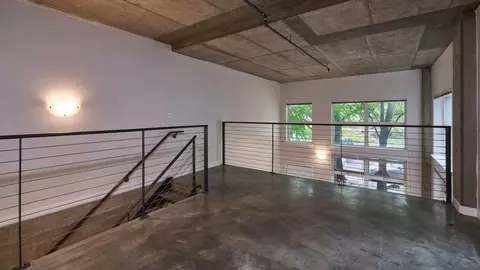 301 Minor Ave N, Seattle, WA 98109 photo 14