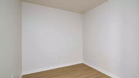 301 Minor Ave N, Seattle, WA 98109 photo 9