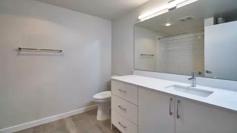 301 Minor Ave N, Seattle, WA 98109 photo 17