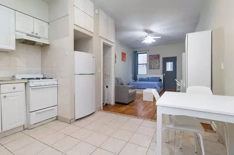 200 E 11th St, New York, NY 10003