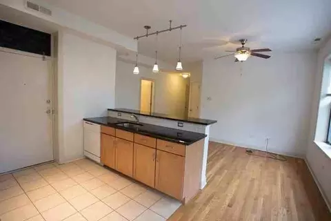 5301 S Maryland Ave, Chicago, IL 60615