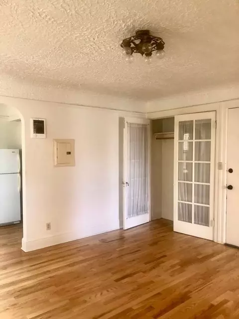 1424 SW Montgomery St, Portland, OR 97201