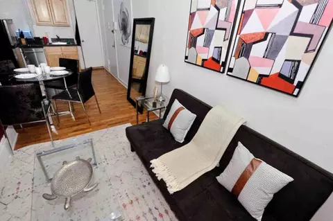 200 E 11th St, New York, NY 10003