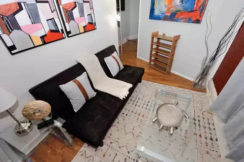 200 E 11th St, New York, NY 10003