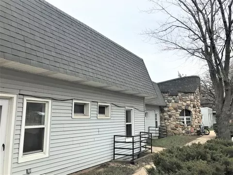 6418 University Ave, Middleton, WI 53562