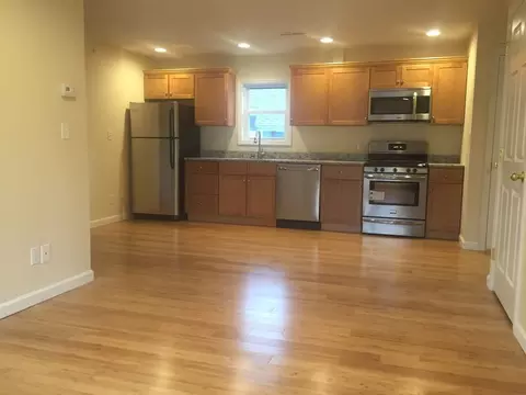 638 Haverhill St, Lawrence, MA 01841