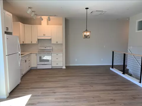 809 SW 156th St, Burien, WA 98166