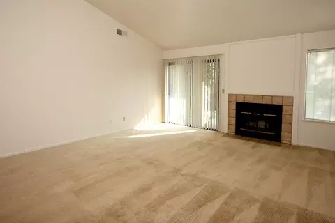 8200 Kroll Way, Bakersfield, CA 93311 photo 4