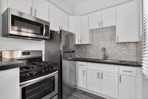 405 W 3rd St, Long Beach, CA 90802