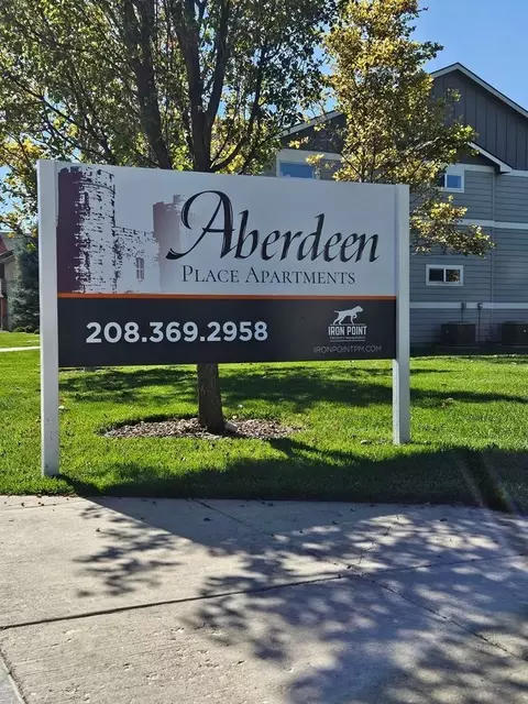 6660 W Colehaven Dr, Boise, ID 83704