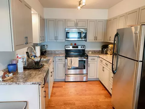 519 N Garden St, Bellingham, WA 98225