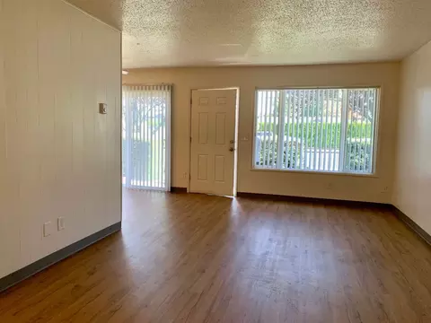815 SE 223rd Ave, Gresham, OR 97030 photo 3