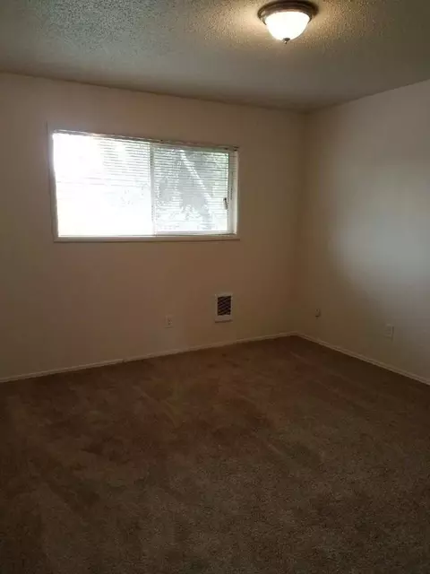 815 SE 223rd Ave, Gresham, OR 97030 photo 41