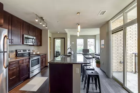 633 N Henry St, Madison, WI 53703 photo 14